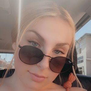 Meet your Posher, Rianna